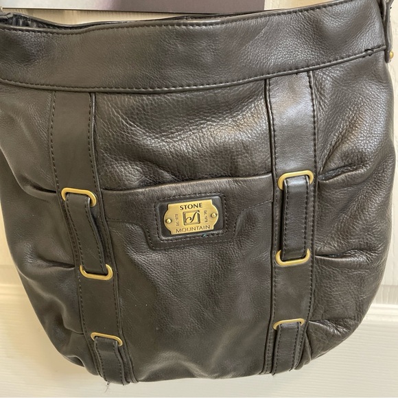 Bag  SALE Crossbody by Stone Mountain in Black Pebbled Leather - Picture 2 of 9